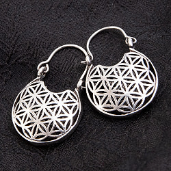 インドの伝統　ぷっくりピアス　フラワーオブライフ - サブ5