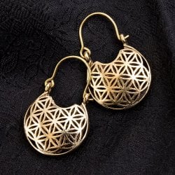 インドの伝統　ぷっくりピアス　フラワーオブライフ