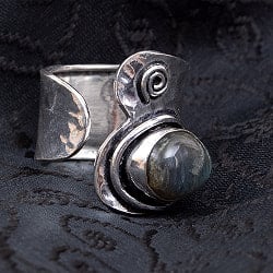 インドの伝統うずまき模様の天然石リング - サブ5