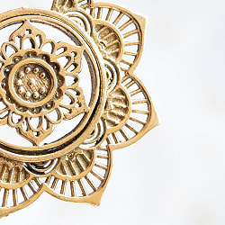 インドのゴールデン　メヘンディのピアス - サブ4