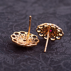 インドの伝統模様　指先サイズのゴールドピアス 曼荼羅 - サブ4