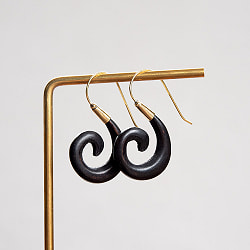 インドの木製トライバルピアス　螺旋 - サブ2