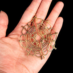 インドの伝統　ゴールドピアス　マンダラ - サブ4