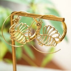 インド伝統デザイン ゴールドフープピアス - ピーコックの商品写真