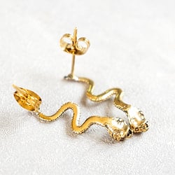 インド伝統デザイン ゴールドフックピアス - スネーク - サブ4