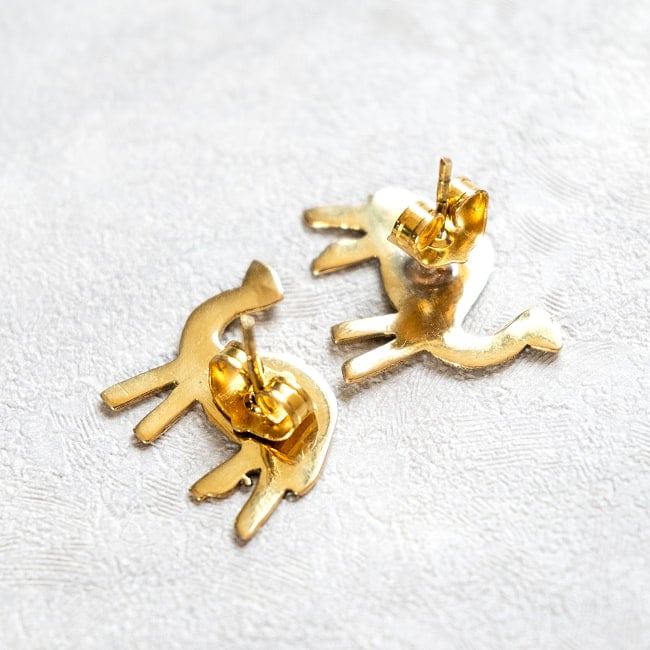 インド伝統デザイン ゴールドフックピアス - ラクダ 4 - フック部分です
