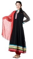 パンジャビ・ドレス3点セット - 黒×赤の商品写真