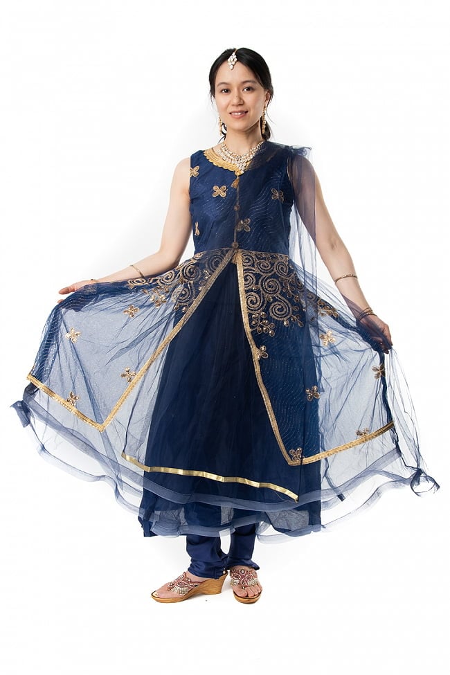 【※胸回りタイトです・返品不可】インドのゴージャスパンジャビ・ドレスセットの写真1枚目です。インドの王妃を思わせる美しいドレスです。ドレス,　インド　ドレス,パンジャビドレス,パンジャービードレス,サルワール・カミーズ