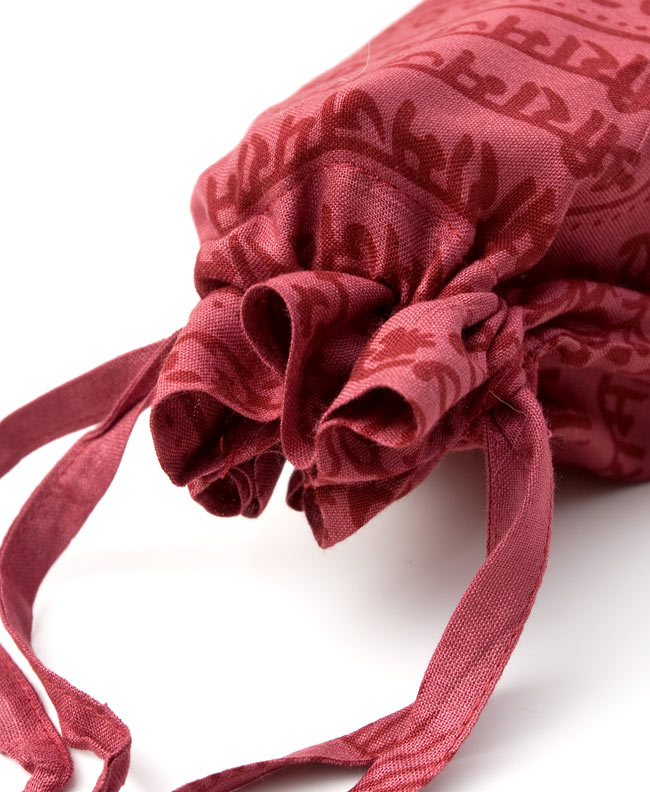 インドのラムナミポーチ - ピンク系 3 - 巾着式なので、ぎゅっと締められます。(別色)