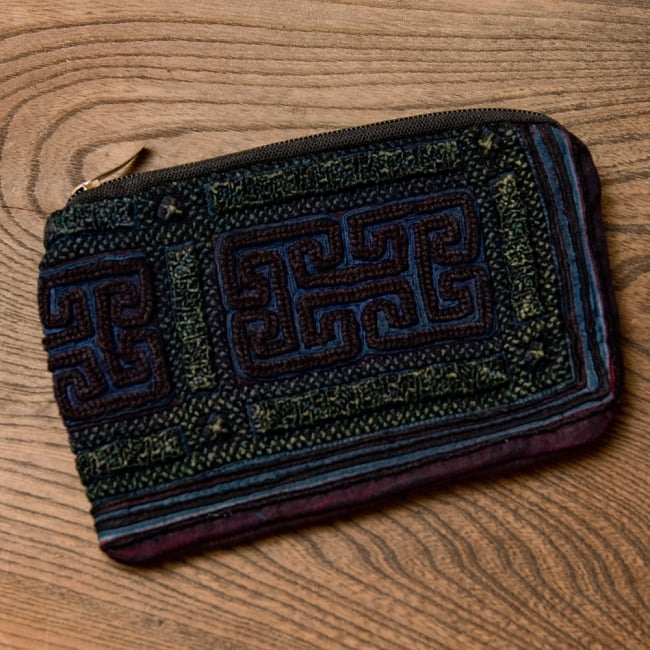 モン族の古布を使ったミニポーチ【ブルー系・アソート】 2 - 裏面はこの様になっています