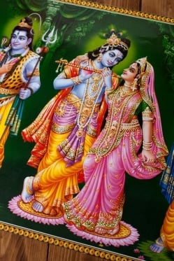 〔約70.5cm×約50.5cm〕大判インドのヒンドゥー神様ポスター - シヴァ・クリシュナ・ラーマファミリー - サブ2