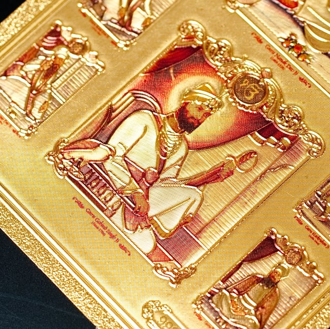 〔約6cm×約8.5cm〕インドのヒンドゥー神様ゴールドお守りカード ステッカー - シク教グル・ナーナクとグル・ゴービンド・シング 3 - 別の角度からの写真です