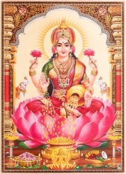 〔約67cm×約48cm〕インドのヒンドゥー神様ポスター - ラクシュミー(ID-PSTB-510)
