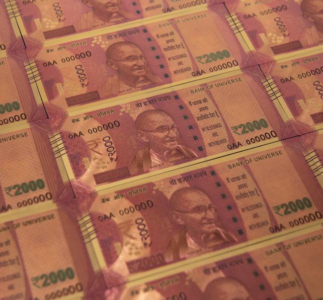 【30個セット】2000ルピー札モチーフのゴールドカード 3 - 何枚も合わせて撮影してみました