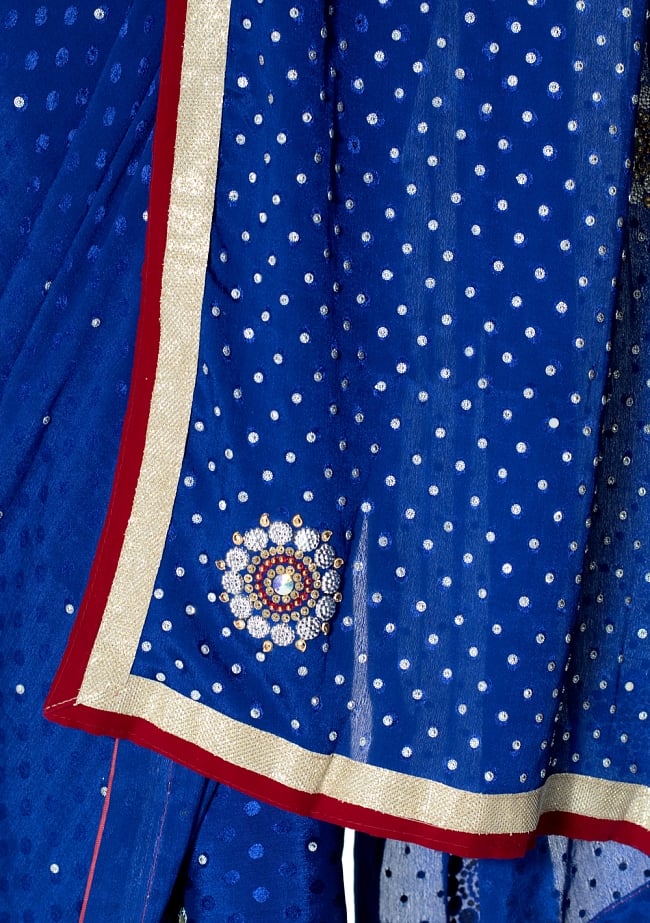 ビーズ刺繍のドット柄マハラニインドサリー【チョリ付き】 - 青 7 - 縁の拡大写真です