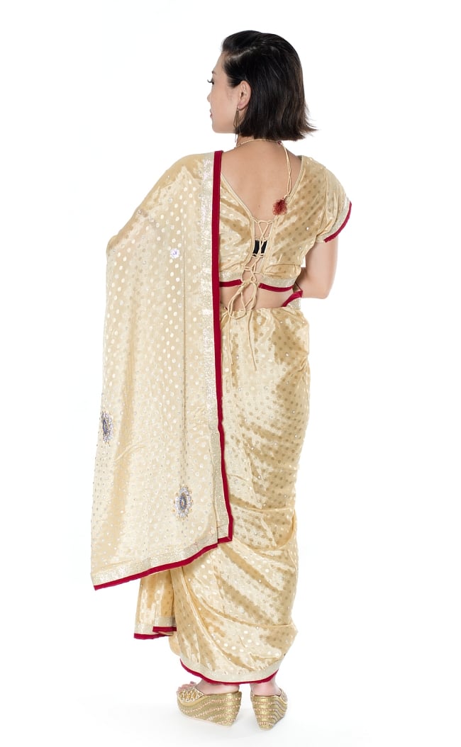ビーズ刺繍のドット柄マハラニインドサリー【チョリ付き】 - ベージュ 3 - 後ろからの写真です