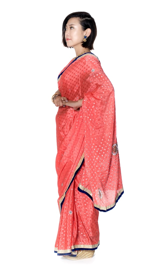 ビーズ刺繍のドット柄マハラニインドサリー【チョリ付き】 - サーモン 2 - 横からの写真です