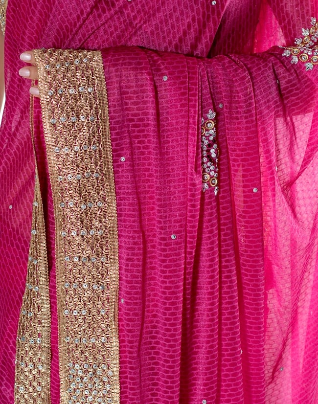 金糸とビーズ刺繍 レンガ模様のマハラニインドサリー【チョリ付き】 - マゼンダ 6 - とても綺麗なサリーです