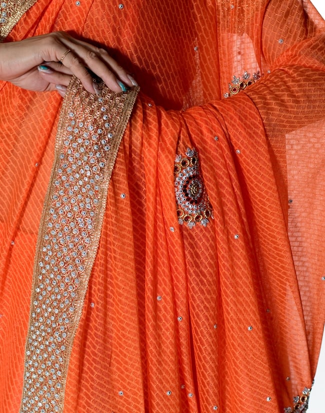 金糸とビーズ刺繍 レンガ模様のマハラニインドサリー【チョリ付き】 - オレンジ 6 - とても綺麗なサリーです