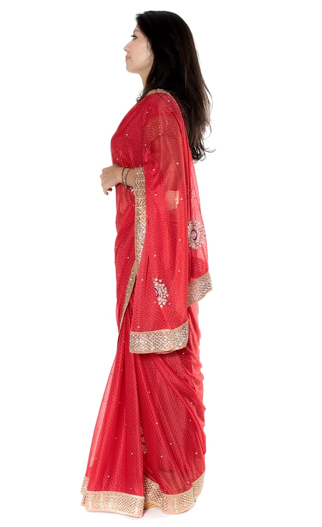 金糸とビーズ刺繍 レンガ模様のマハラニインドサリー【チョリ付き】 - 赤 2 - 横からの写真です