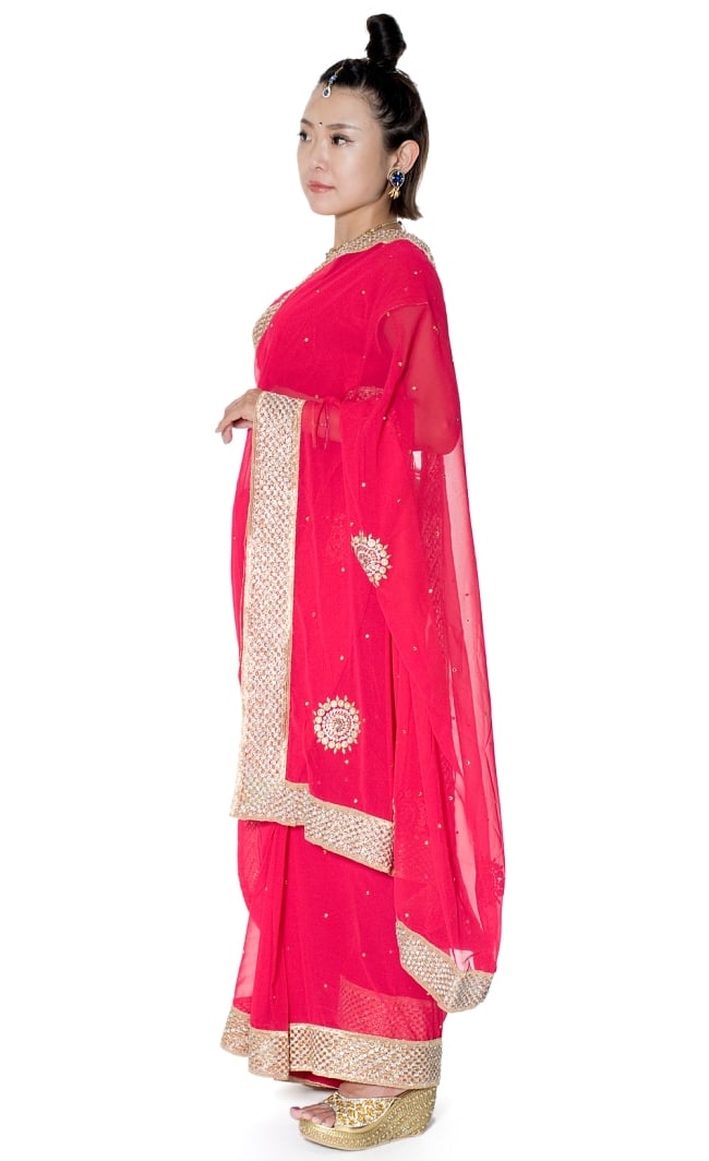 金糸とビーズ刺繍のジョーゼットインドサリー【チョリ付き】 - 赤 2 - 横からの写真です