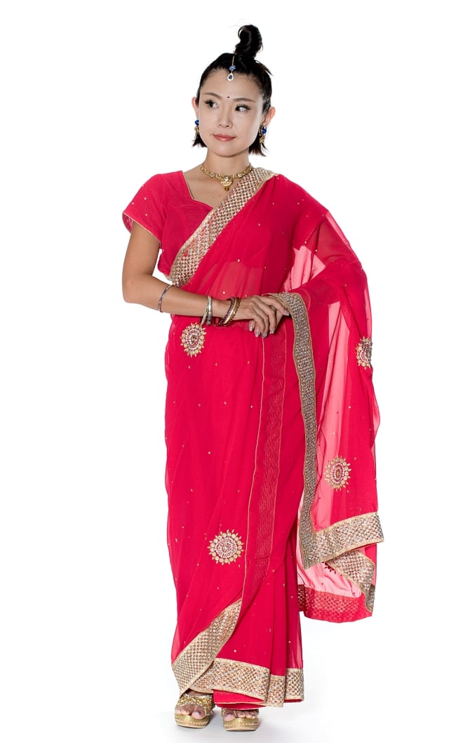 金糸とビーズ刺繍のジョーゼットインドサリー【チョリ付き】 - 赤の写真サリー,民族衣装,デコレーション布,布,インド 布,生地,ファブリック,パーティー,仮装