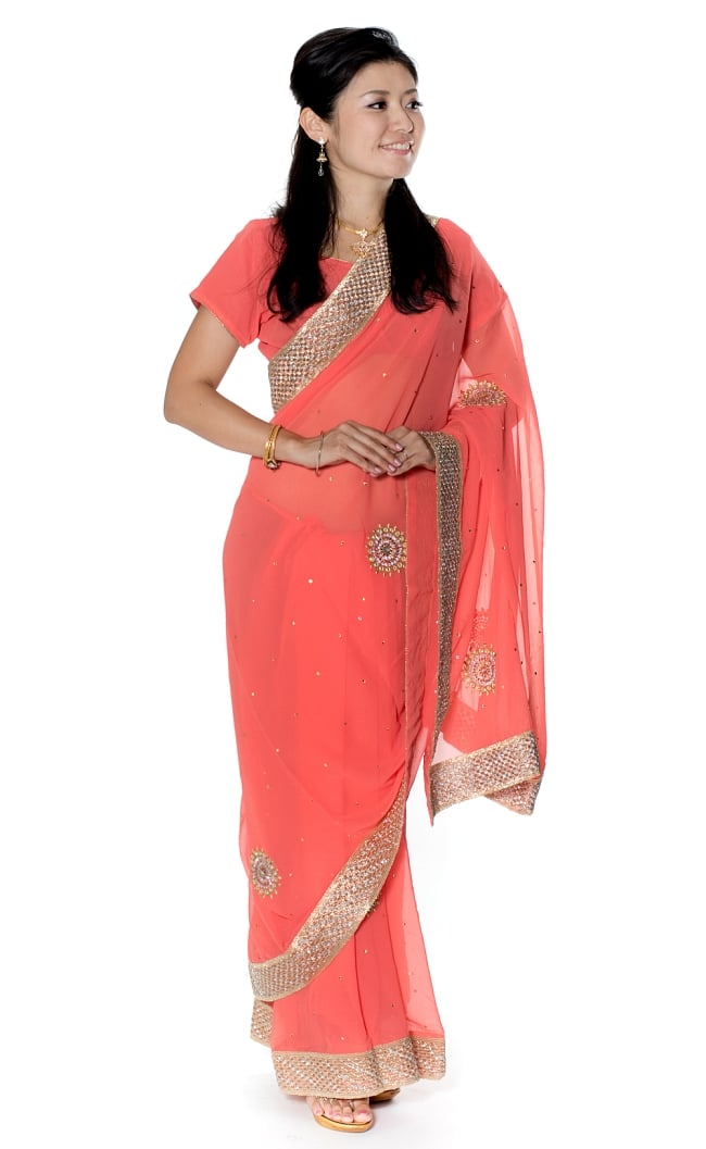 金糸とビーズ刺繍のジョーゼットインドサリー【チョリ付き】 - サーモンピンクの写真サリー,民族衣装,デコレーション布,布,インド 布,生地,ファブリック,パーティー,仮装