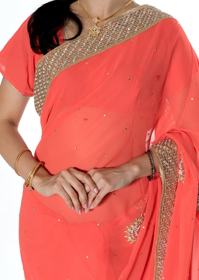 【訳あり】金糸とビーズ刺繍のジョーゼットインドサリー【チョリ付き】 - サーモンピンク 5 - 拡大写真です