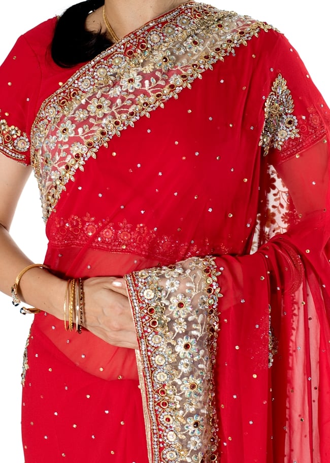 【一点物】刺繍とビジューの婚礼用ゴージャス ジョーゼットサリー【チョリ付き】 - 赤 5 - 拡大写真です