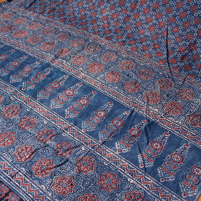 【1点もの】 インドの伝統 アジュラックプリント   コットン サリーNo.2 12 - イスラム建築のような幾何学模様が特徴的