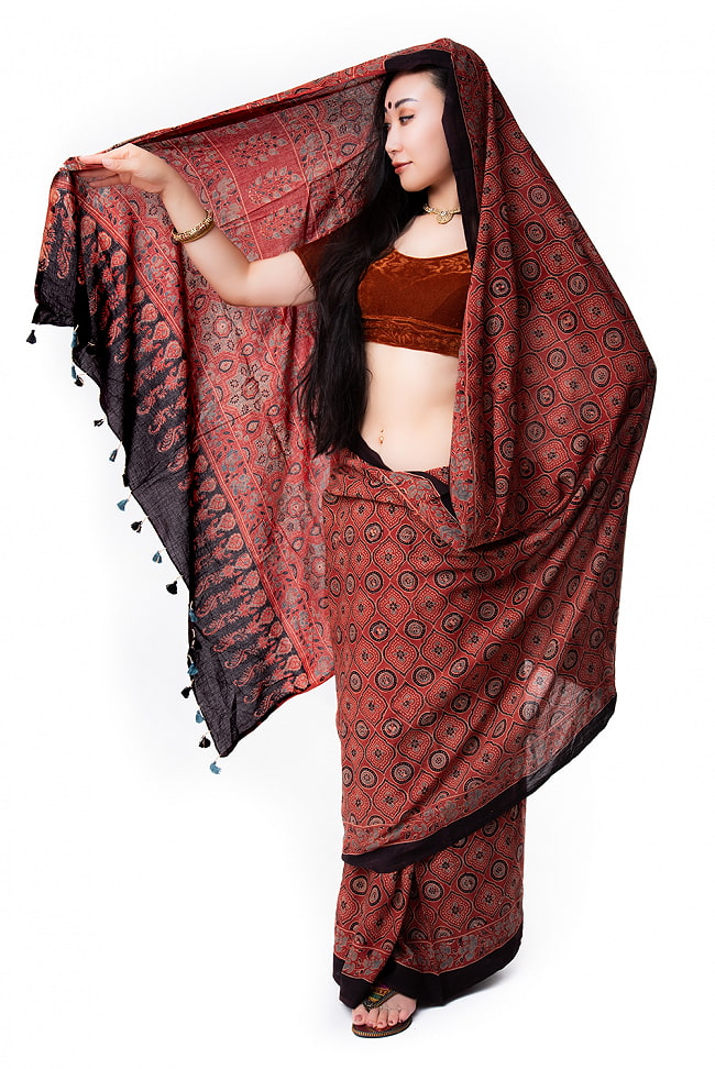 【1点もの】 インドの伝統 アジュラックプリント   コットン サリーNo.8 2 - 様々な着方があります