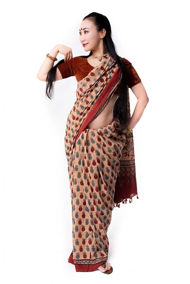 【1点もの】 インドの伝統 アジュラックプリント   コットン サリーNo.10 2 - 様々な着方があります