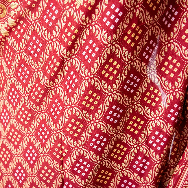 【8色展開】インド伝統模様バンディニプリントのインドサリー ボタニカル 5 - 拡大してみました。