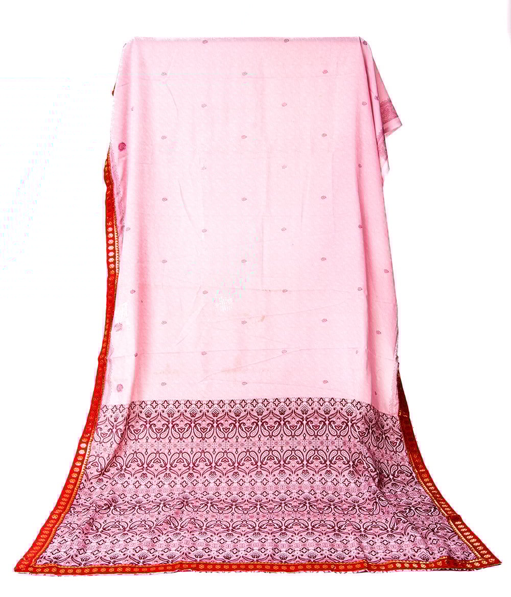 すべて1点物　インド伝統模様サリー　チョリ用生地付2枚目の説明写真です