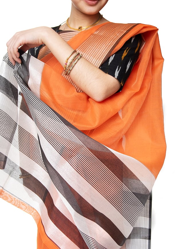 ワイドボーダーの　クラシカル　コットンサリー 7 - サリーの模様部分を広げてみました。