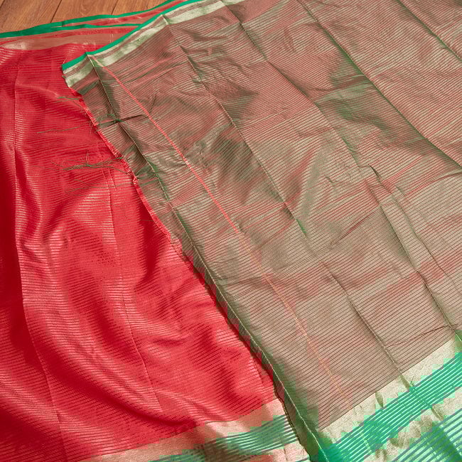 透け感素材　ゴールデンストライプの　オーガンジーサリー 11 - サリー本体に、チョリ用生地が付属しています。切り離してご使用ください