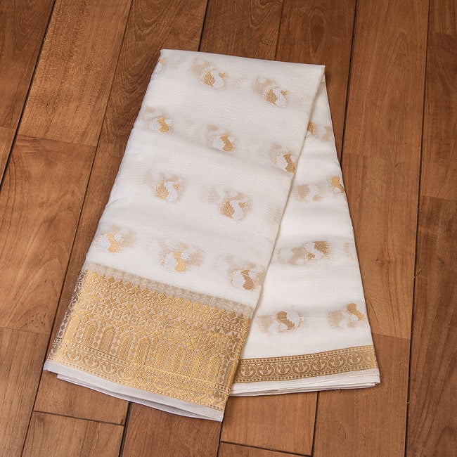 ケララの白いサリー　ゴージャス　ゴールデン　刺繍入り　ケララカサヴ 13 - 選択2：ジオメトリック