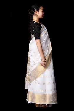 ケララの白いサリー　ゴージャス　ゴールデン　刺繍入り　ケララカサヴ - サブ5