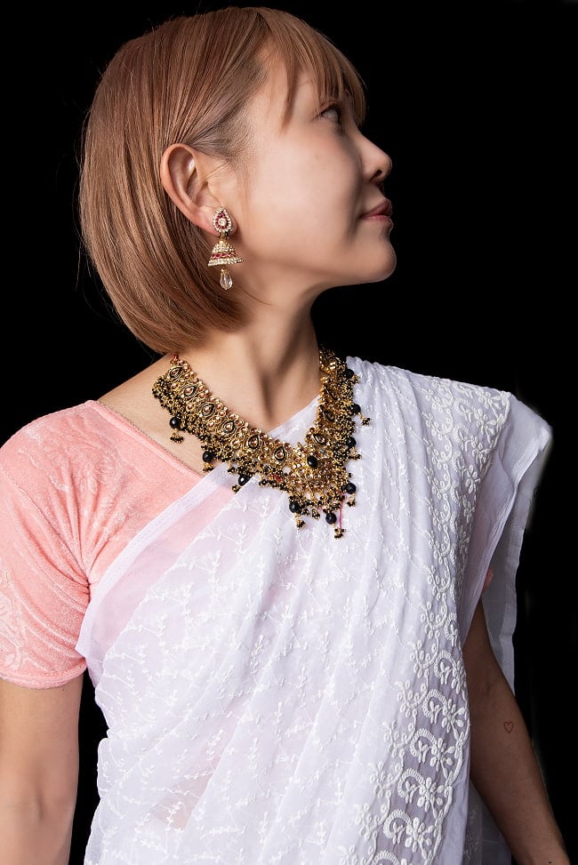 レース地の　ホワイトサリー 6 - バストアップ