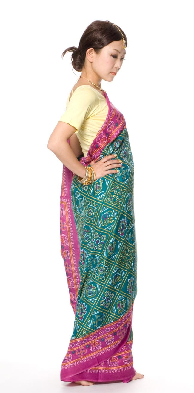 インドサリー【ドット模様系】 エメラルド×紫 3 - 横からの姿はこんな感じです。