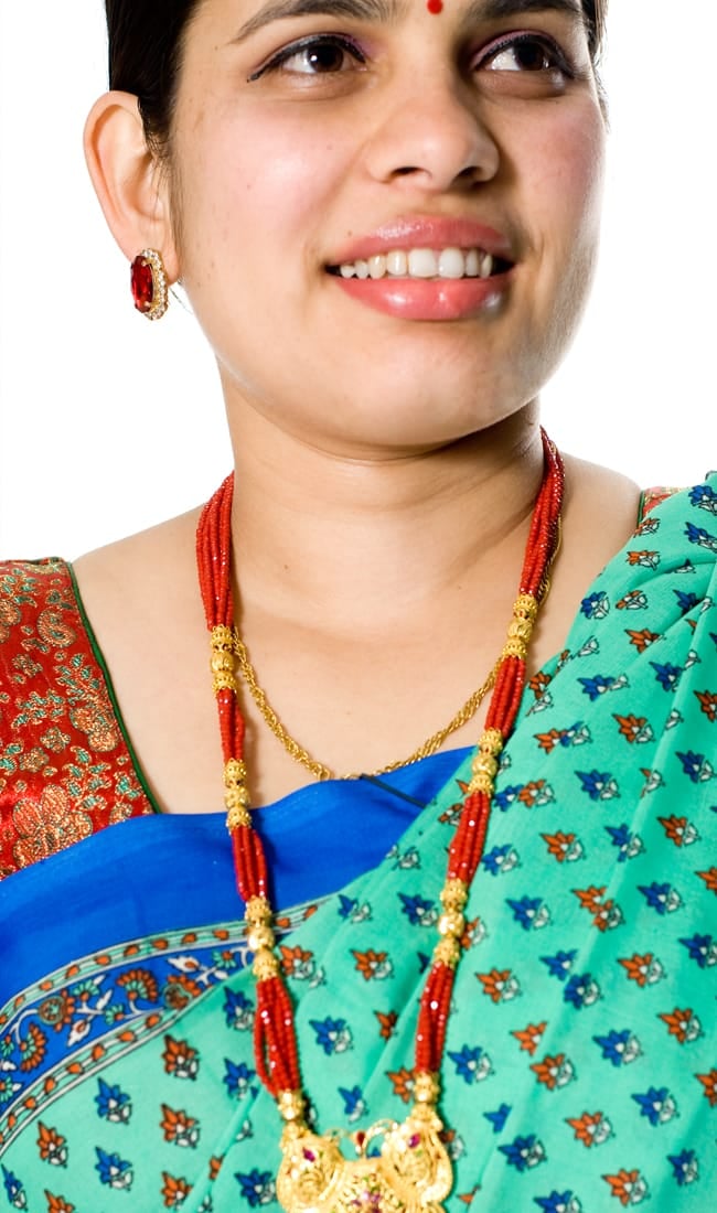 インドサリー【小花】 全4色 4 - 顔周りをアップにしてみました。