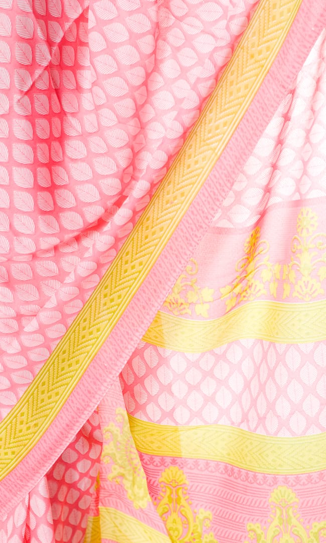 インドサリー【ペイズリー】 全4色 5 - 柄の一部をアップにしてみました。生地が柔らかいのでとても着心地が良いです。