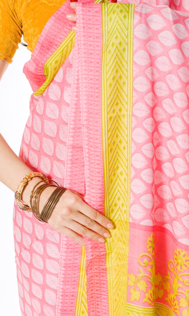 インドサリー【ペイズリー】 全4色 6 - 柄の一部をアップにしてみました。生地が柔らかいのでとても着心地が良いです。