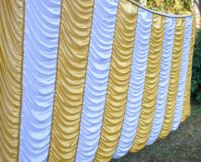 【売り切り特価】【6m x 3m】壁用デコレーション布 2 - 全体の半分くらいを撮影しました