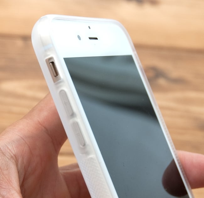 アラベスクデザイン【ティラキタオリジナルiPhone7 Plusケース】 6 - 半透明のTPUケースのアップです。(印刷のデザインは異なります)