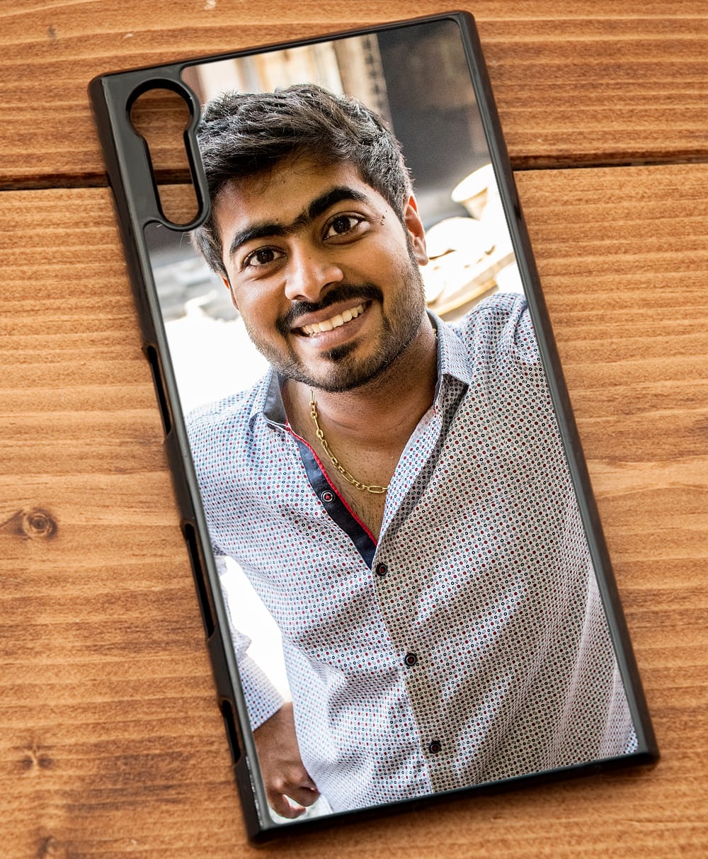 眉毛っち 眉毛の繋がったインド人【ティラキタオリジナルSony Xperia XZ