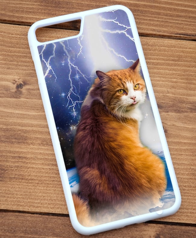 宇宙猫スマホケース - 降臨【ティラキタオリジナルiPhone7 Plusケース】 4 - 白のTPUケースではこのような感じになります。