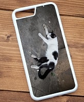 昼寝する猫のスマホケース【ティラキタオリジナルiPhone7 Plusケース】の商品写真
