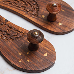 ガンジーサンダル 唐草彫り 伝統的な木製サンダル - サブ2