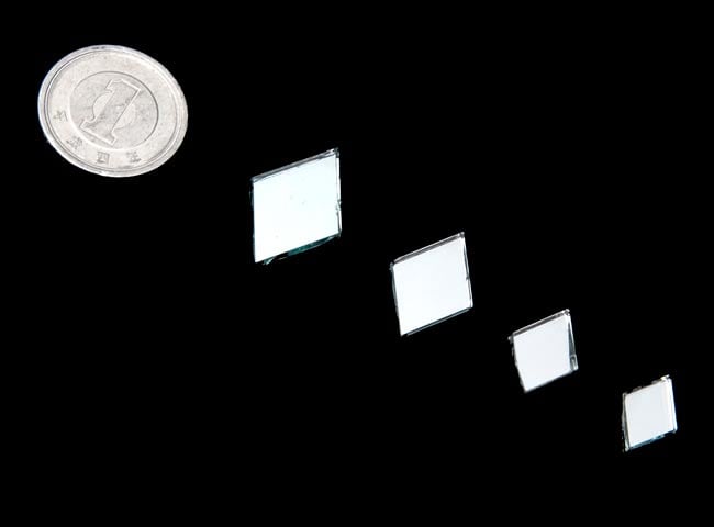 【およそ50枚入り】ひし形鏡セット 【約8×13mm】 4 - 1円玉と大きさを比較してみました。1円玉の隣りから、20mm、15mm、10mm、5mmの順で並んでいます。